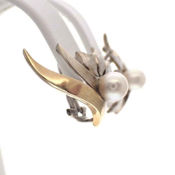 Bicolor gouden vintage oorclips met parel; Floraal design