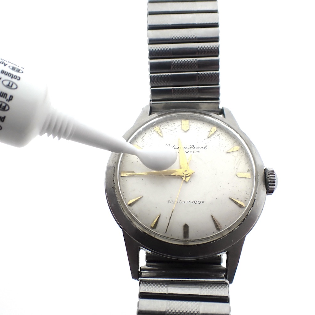 https://www.juweelwinkel.nl/wp-content/uploads/2022/04/Polywatch_polijstmiddel_horloge5.jpg