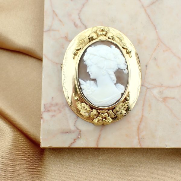 Grote gouden broche/hanger met camee | Antiek