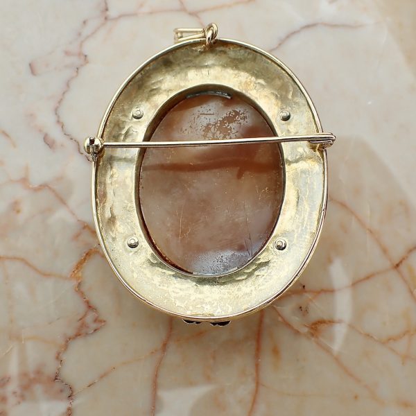 Grote gouden broche/hanger met camee | Antiek