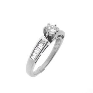 14 karaat witgouden ring met 0,025 ct. diamanten