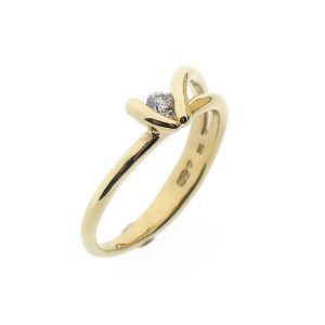 14 karaat geelgouden fantasie ring gezet met een 0,10 ct. diamant