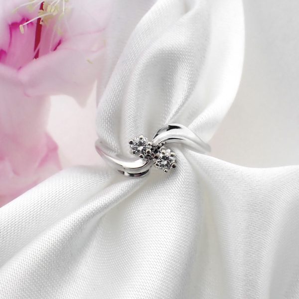 18 Krt. Witgouden ring met diamanten 0,20 ct.