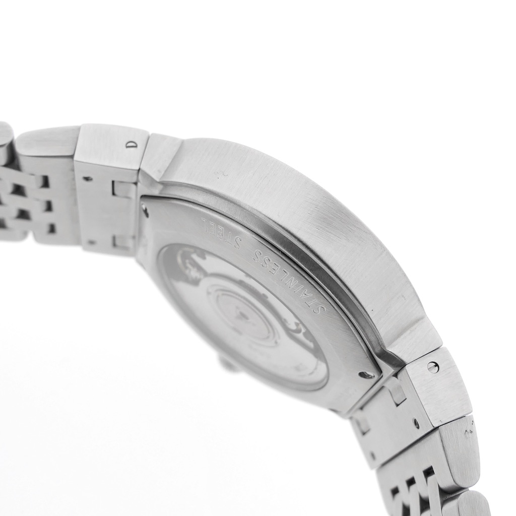 https://www.juweelwinkel.nl/wp-content/uploads/2023/01/Versace-Madison-Chronograph-BLC99-00016.jpg