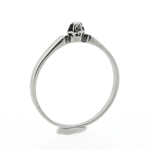 Witgouden solitair ring met diamant 0,02 ct.