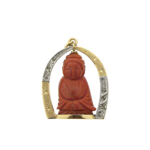 18 Krt. Bicolor gouden Boeddhistische hanger met bloedkoraal en diamant