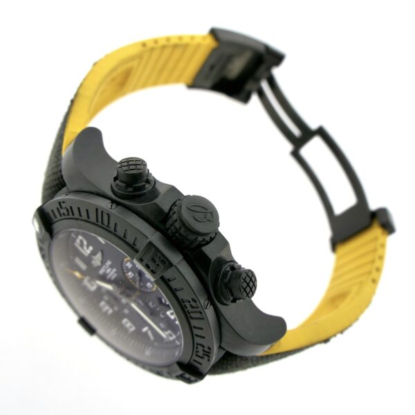 Breitling Avenger Hurricane B01; Automatisch chronograaf heren horloge