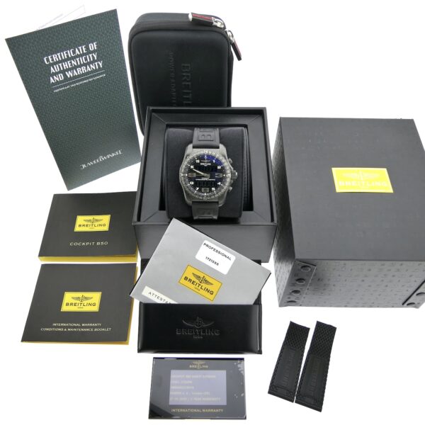 Breitling Cockpit B50 'Night Mission' VB5010; Professional Pilot's horloge