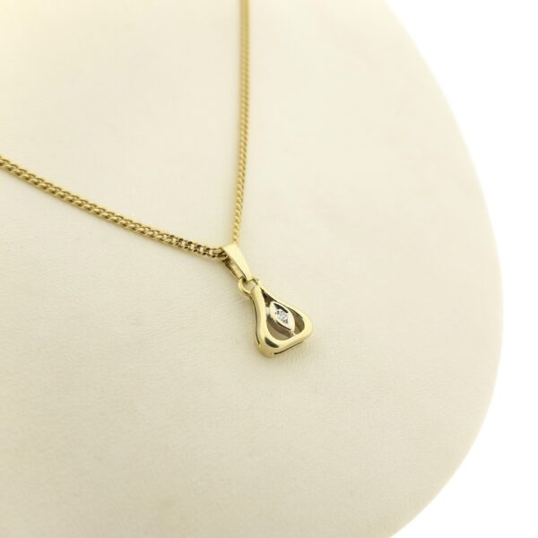 Gouden subtiele hanger met diamant | 0,01 ct.