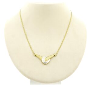 14 karaat bicolor gouden ketting met vaste hanger en diamant