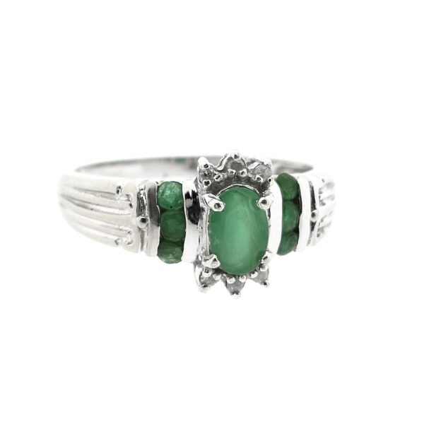 10 Krt. Ring met smaragd en diamant