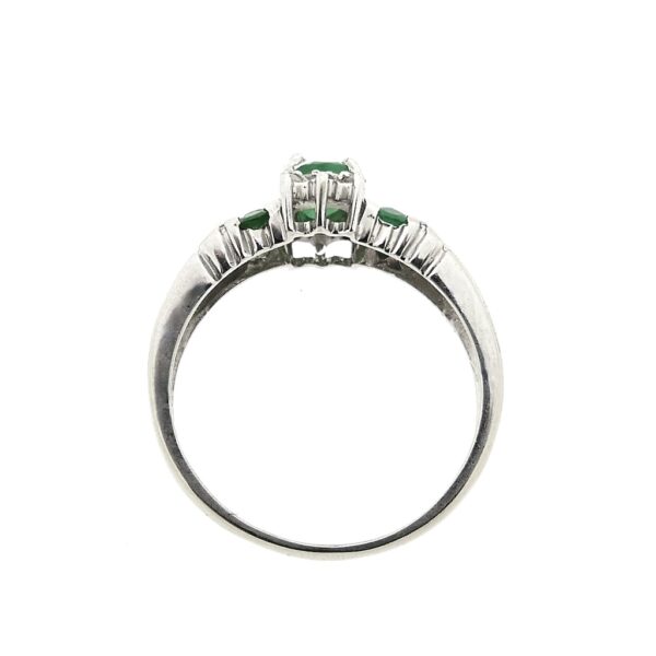 10 Krt. Ring met smaragd en diamant
