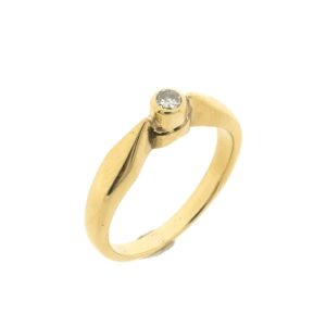 14 karaat geelgouden solitair ring met 0,17 ct. diamant
