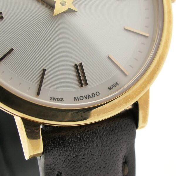Movado Ulta Slim; Verguld dames horloge met witte wijzerplaat; 0607096