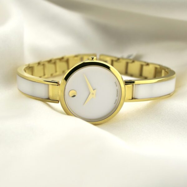 Movado Classic Moda; Dames cocktail horloge met keramiek; 0607715