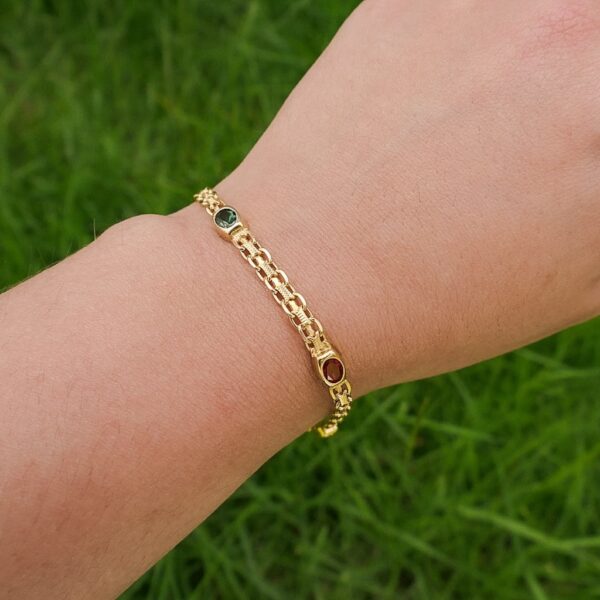 10 Krt. armband met mix van edelstenen | 19 cm