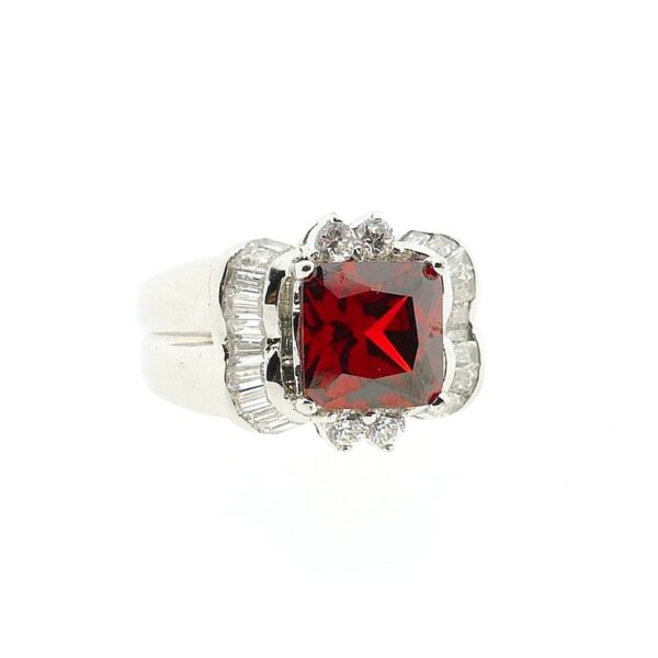 Zilveren cluster ring met gekleurde zirconia