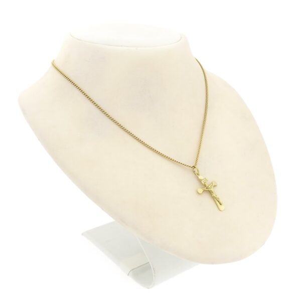 Gouden hanger van een kruis met corpus | INRI
