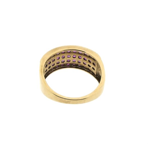9 Krt. ring met robijn