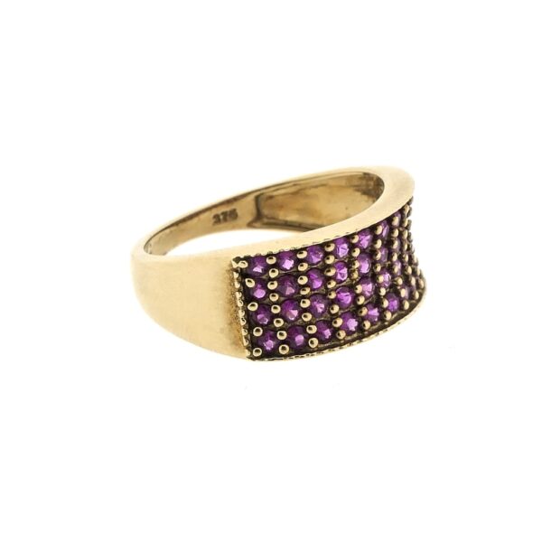 9 Krt. ring met robijn