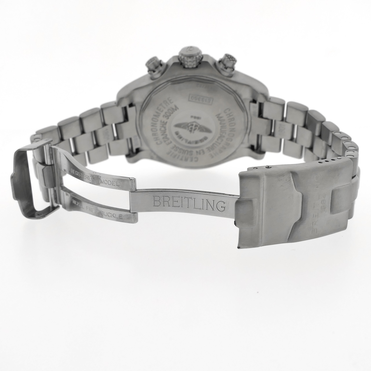 https://www.juweelwinkel.nl/wp-content/uploads/2024/11/Breitling-Chrono-Avenger-Titanium-E13360-10.jpg