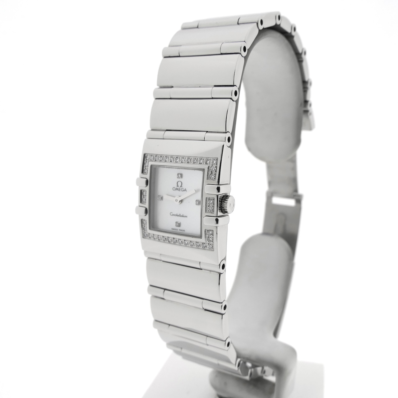 https://www.juweelwinkel.nl/wp-content/uploads/2024/11/Omega-Constellation-Quadra-1528.76.00-4.jpg