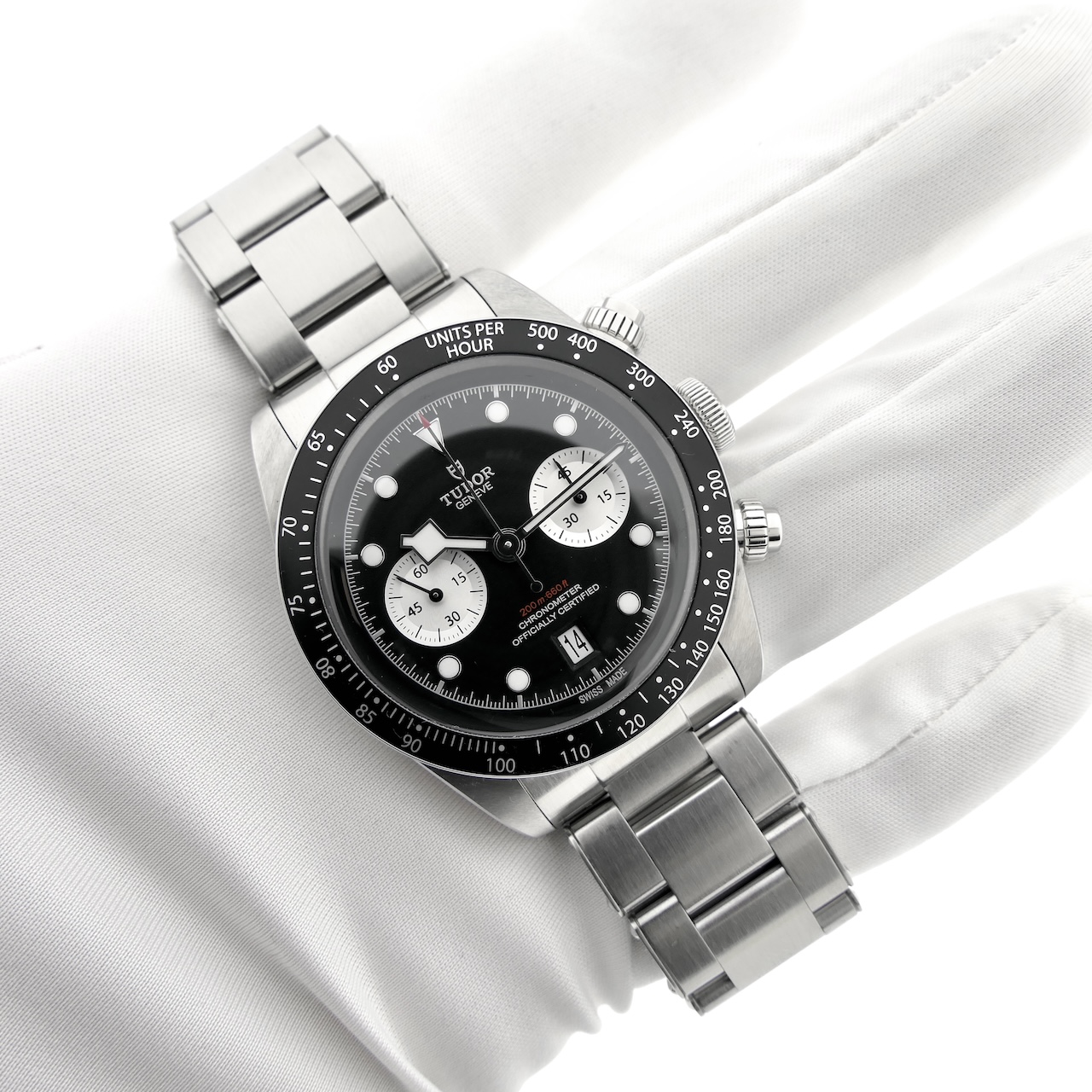 https://www.juweelwinkel.nl/wp-content/uploads/2024/11/Tudor-Black-Bay-Chronograph-79360N-6.jpg