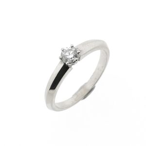 18 karaat witgouden solitair ring met diamant