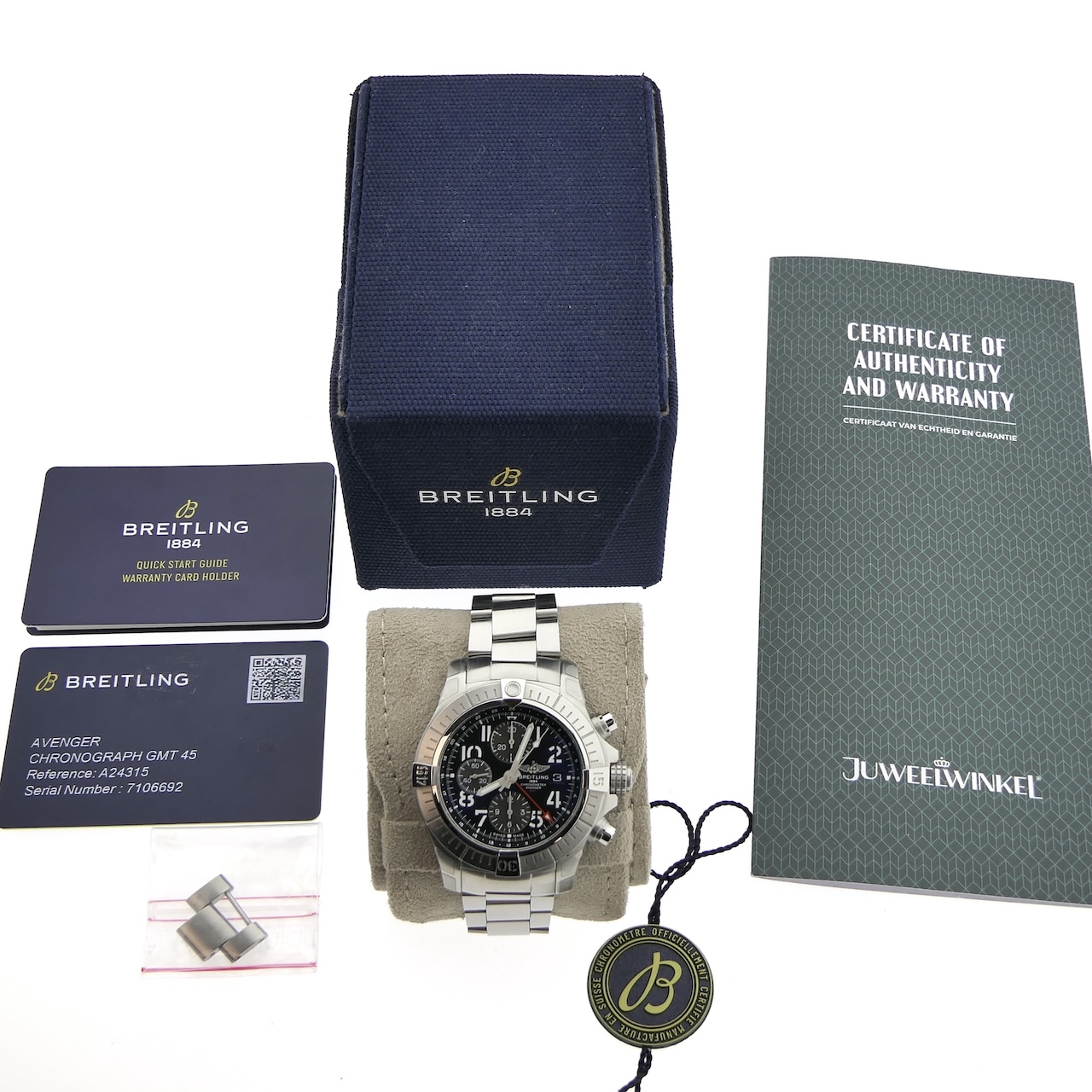 https://www.juweelwinkel.nl/wp-content/uploads/2025/01/Breitling-Avenger-Chronograph-GMT-45-A24315-19.jpg