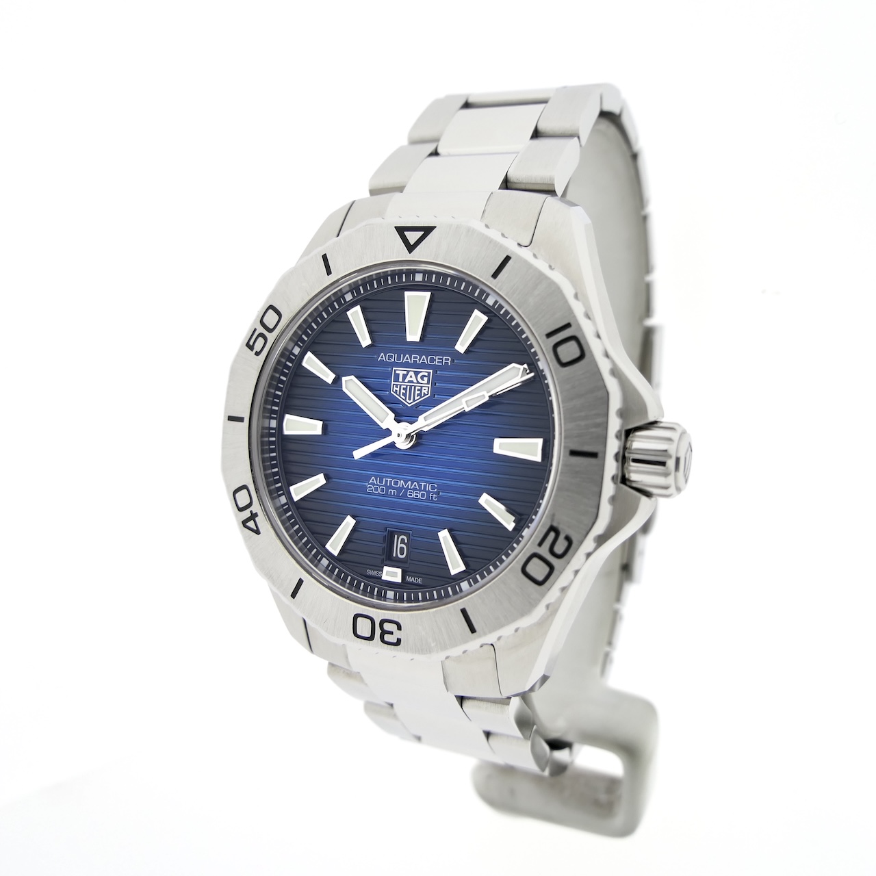 https://www.juweelwinkel.nl/wp-content/uploads/2025/01/TAG-Heuer-Aquaracer-Automatic-WBP2111.BA0627-3.jpg