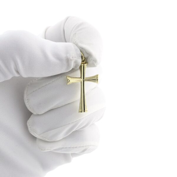 Gouden hanger van een kruis