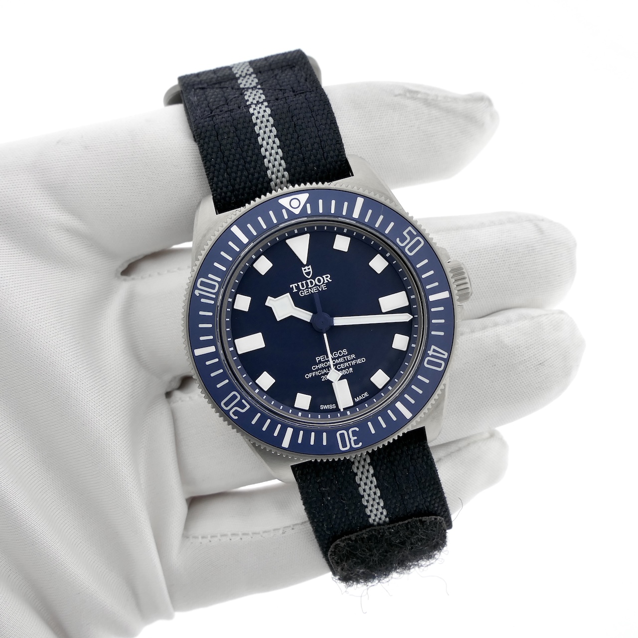 https://www.juweelwinkel.nl/wp-content/uploads/2025/03/Tudor-Pelagos-FXD-Marine-Nationale-24-25707B24-0001-12.jpg