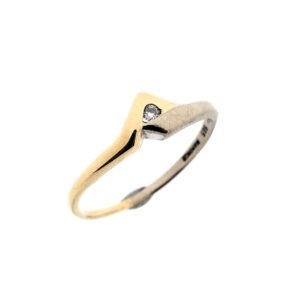 14 karaat bicolor solitair ring gezet met een 0,02 ct. diamant