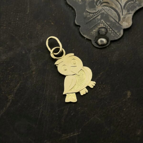 18 Krt. Gouden hanger van een uil