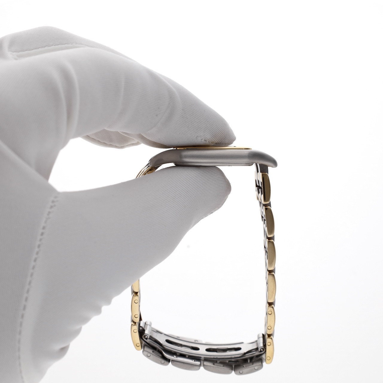 https://www.juweelwinkel.nl/wp-content/uploads/2025/06/Cartier-Panthere-3-Row-183957-12.jpg