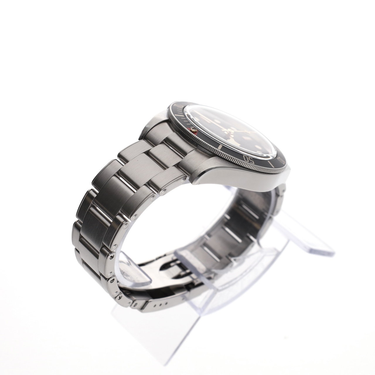 https://www.juweelwinkel.nl/wp-content/uploads/2025/06/Tudor-Black-Bay-58-79030N-7.jpg