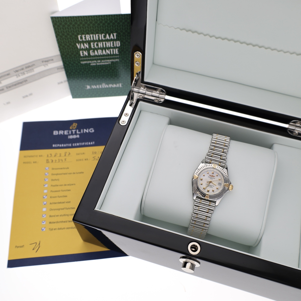 https://www.juweelwinkel.nl/wp-content/uploads/2025/08/Breitling-Callistino-Mother-of-Pearl-B72345-2.jpg