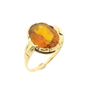 14 karaat geelgouden ring gezet met een synthetische oranje edelsteen