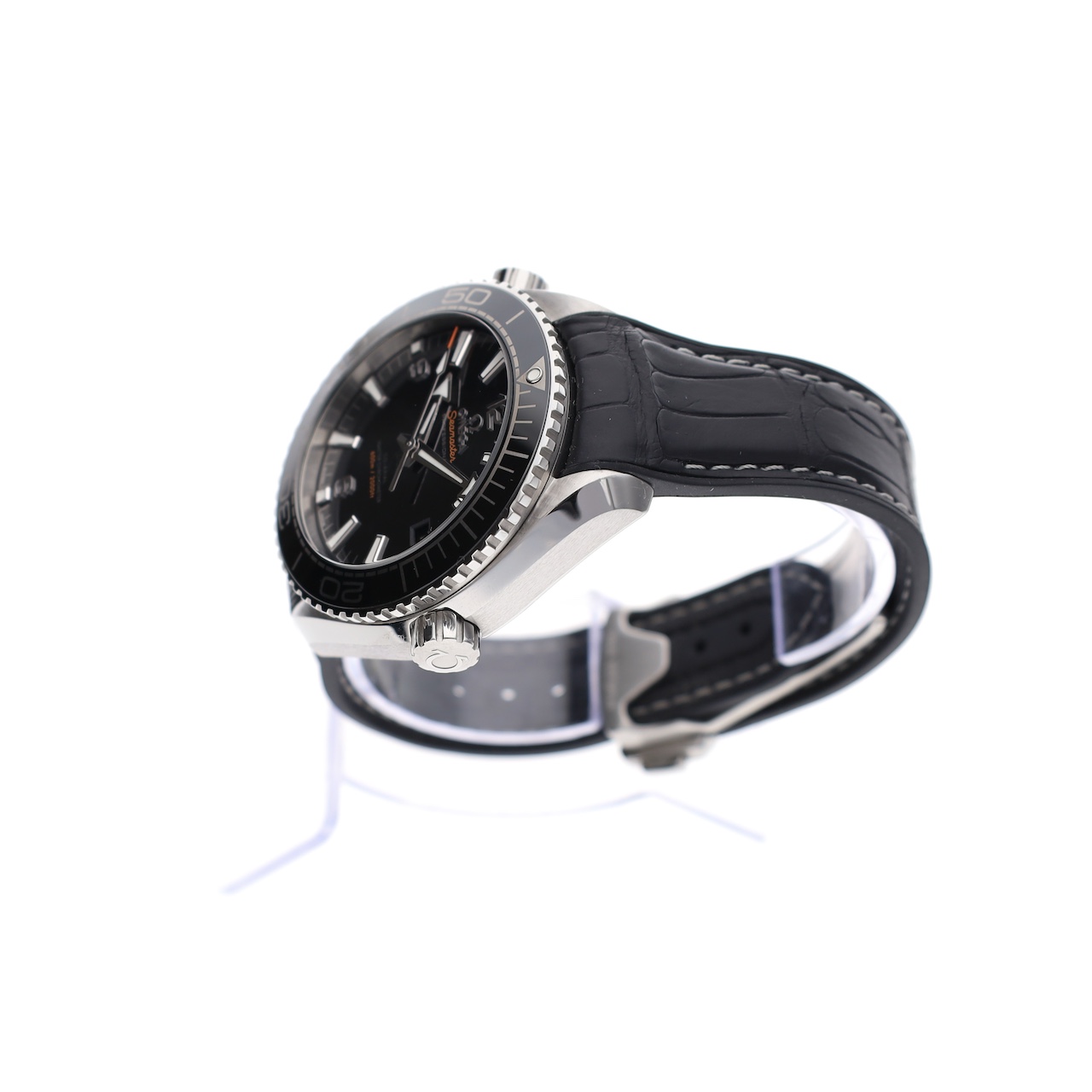 https://www.juweelwinkel.nl/wp-content/uploads/2025/08/Ocean-Master-Chronometer-21533442101001-4.jpg